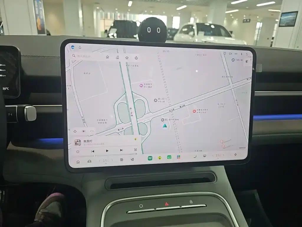 NIO ES6 2025 model 75kWh — миниатюра 13