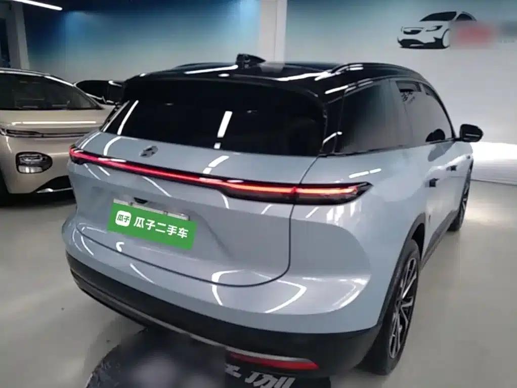 NIO ES6 2024 model 75kWh — миниатюра 7