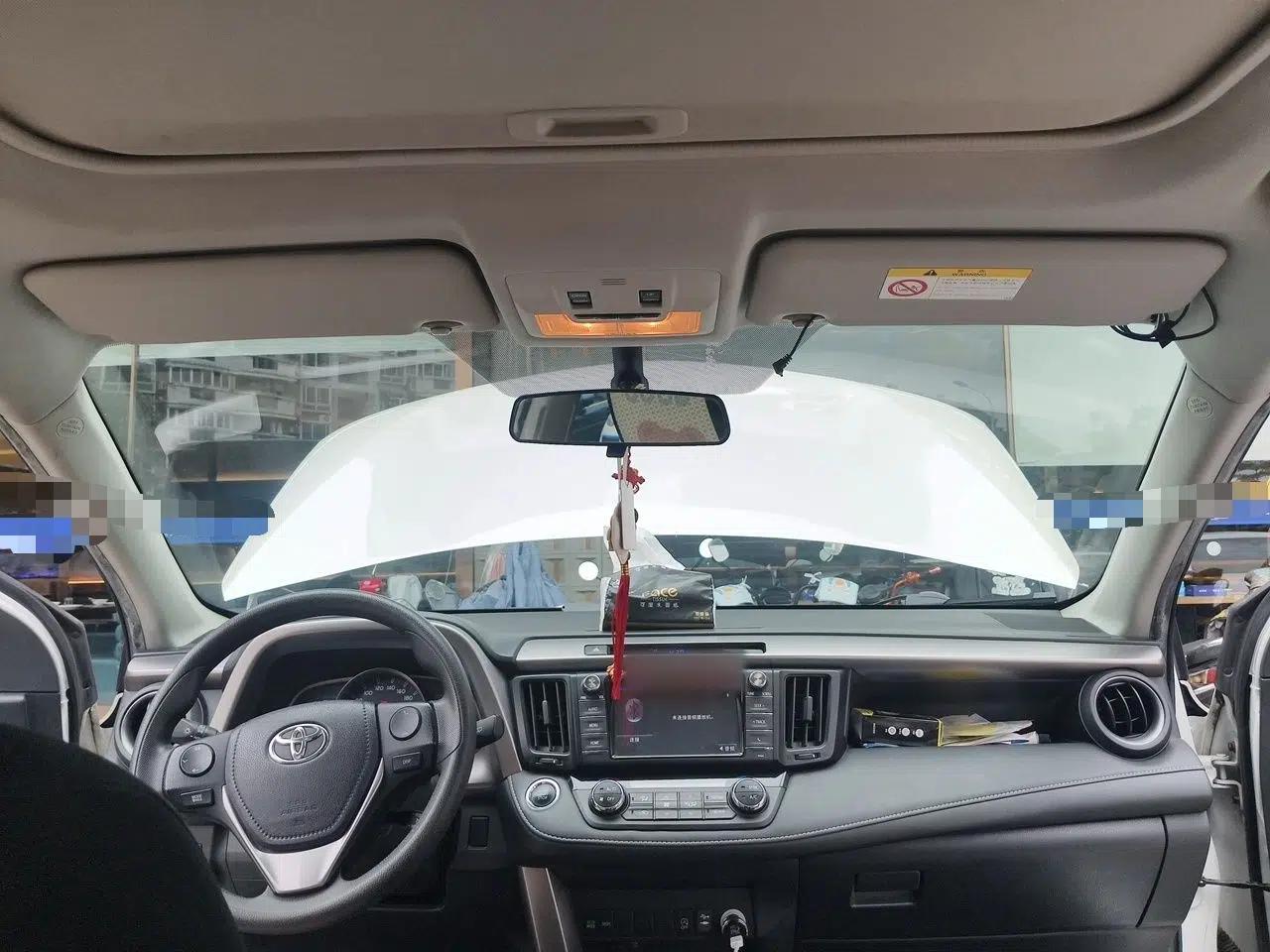 Toyota RAV4 2016 2.0L CVT Two-Wheel Drive Fashion Edition China V Standard — миниатюра 15