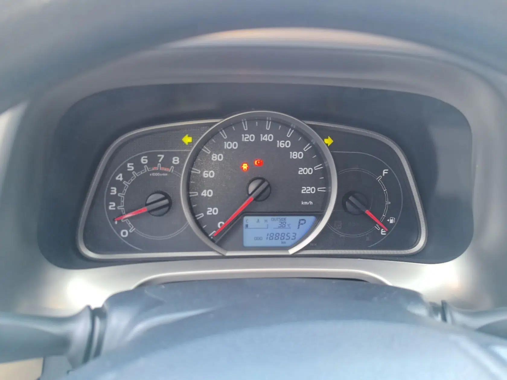 Toyota RAV4 2015 2.0L CVT Two-Wheel Drive Urban Edition — миниатюра 20