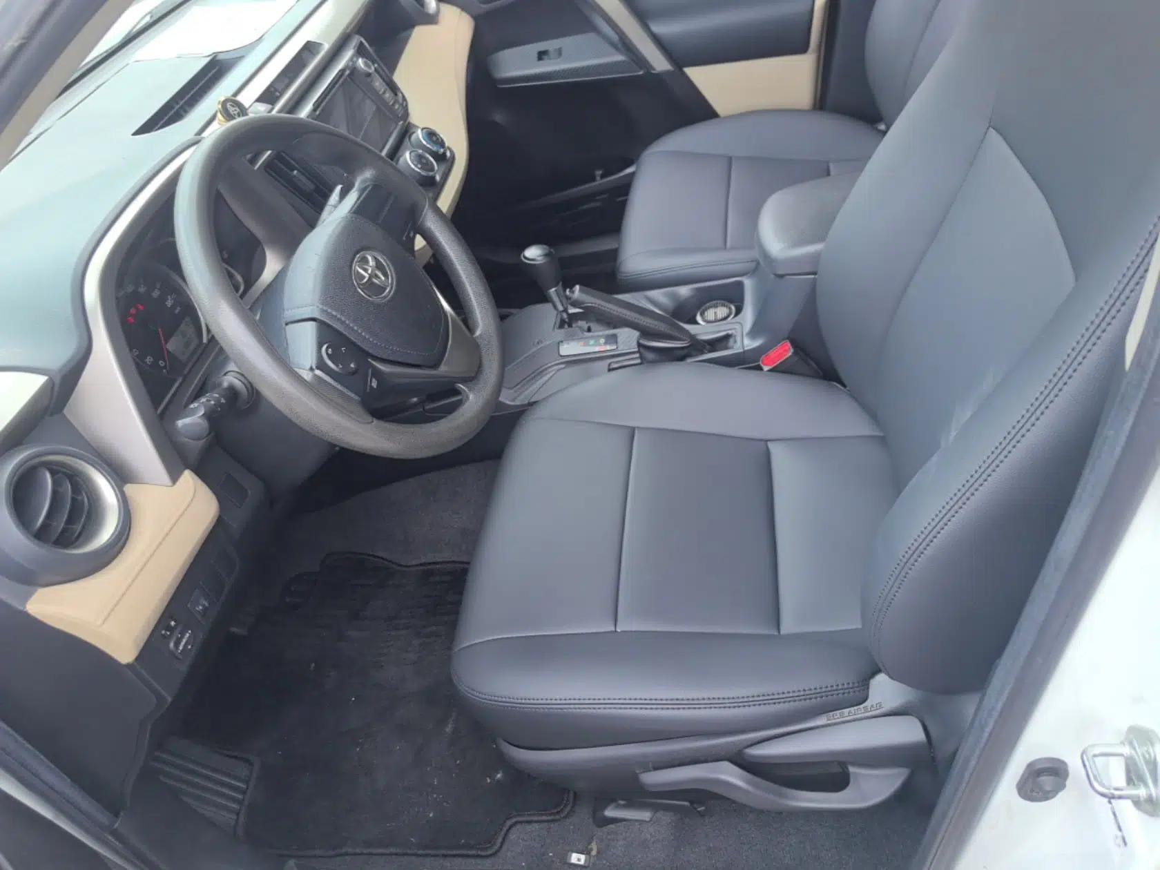 Toyota RAV4 2015 2.0L CVT Two-Wheel Drive Urban Edition — миниатюра 23