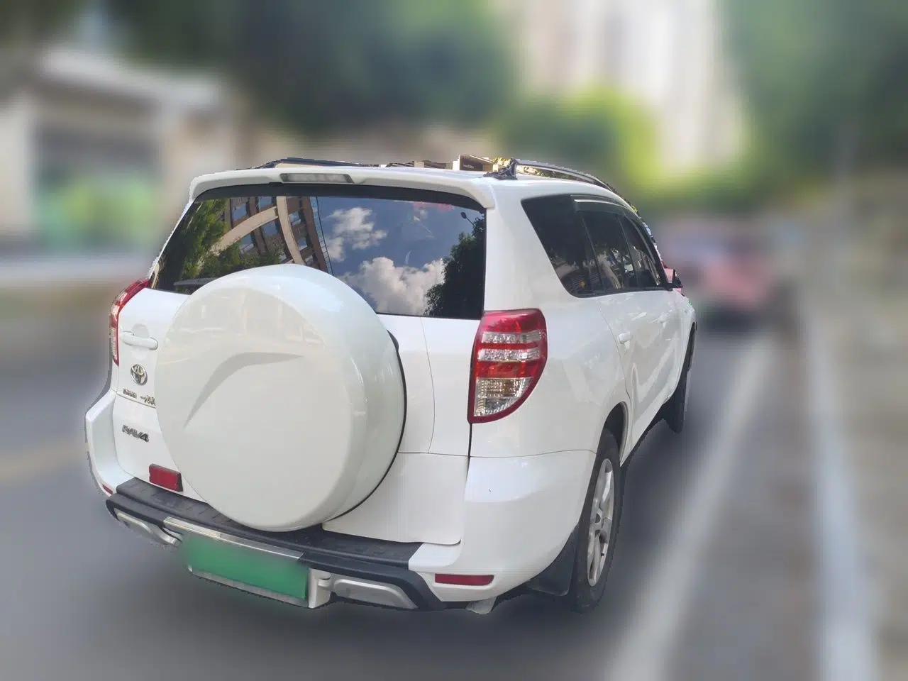 Toyota RAV4 2011 2.0L Automatic Classic Edition — миниатюра 6