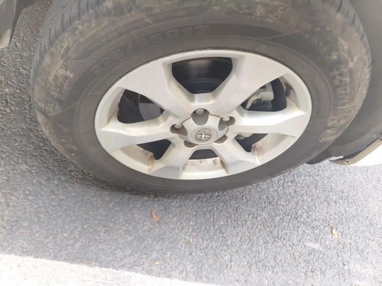 Toyota RAV4 2011 2.0L Automatic Classic Edition — миниатюра 8