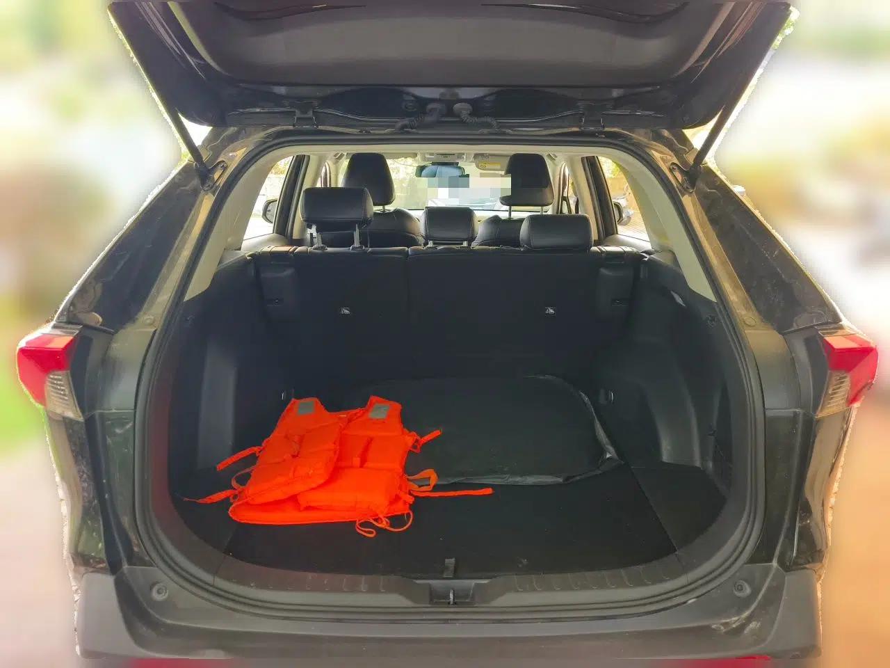 Toyota RAV4 2020 2.0L CVT Two-Wheel Drive Urban Edition — миниатюра 19