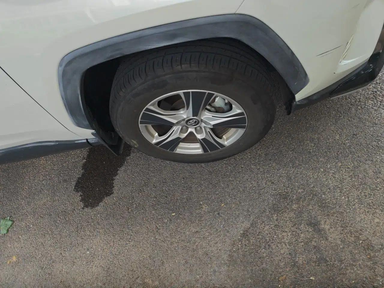 Toyota RAV4 2021 2.0L CVT Two-Wheel Drive Urban Edition — миниатюра 8