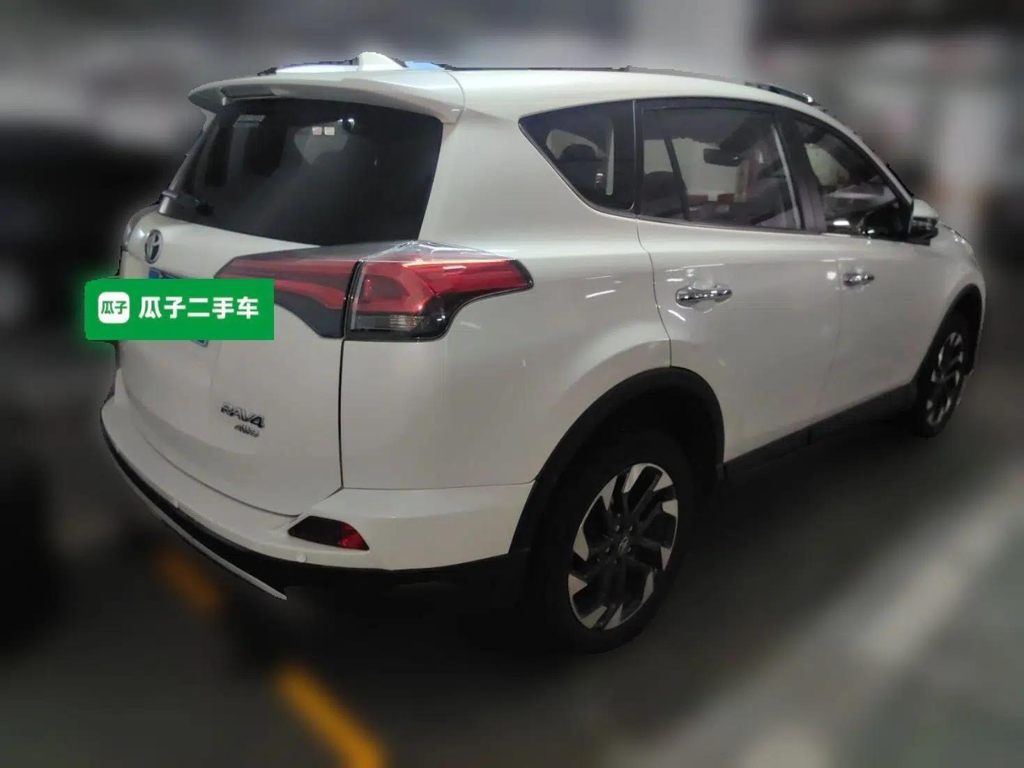 Toyota RAV4 2018 2.5L Automatic 4x4 Elite i Edition — миниатюра 6