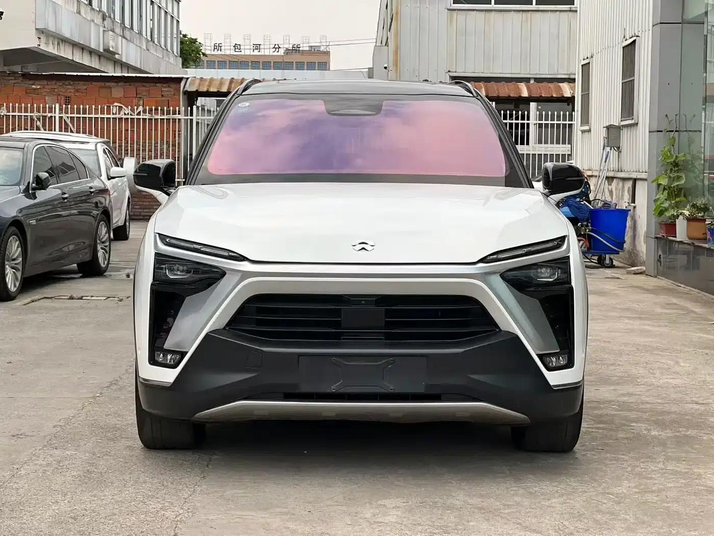 NIO ES8 2020 Model 415KM Seven-Seater — миниатюра 1