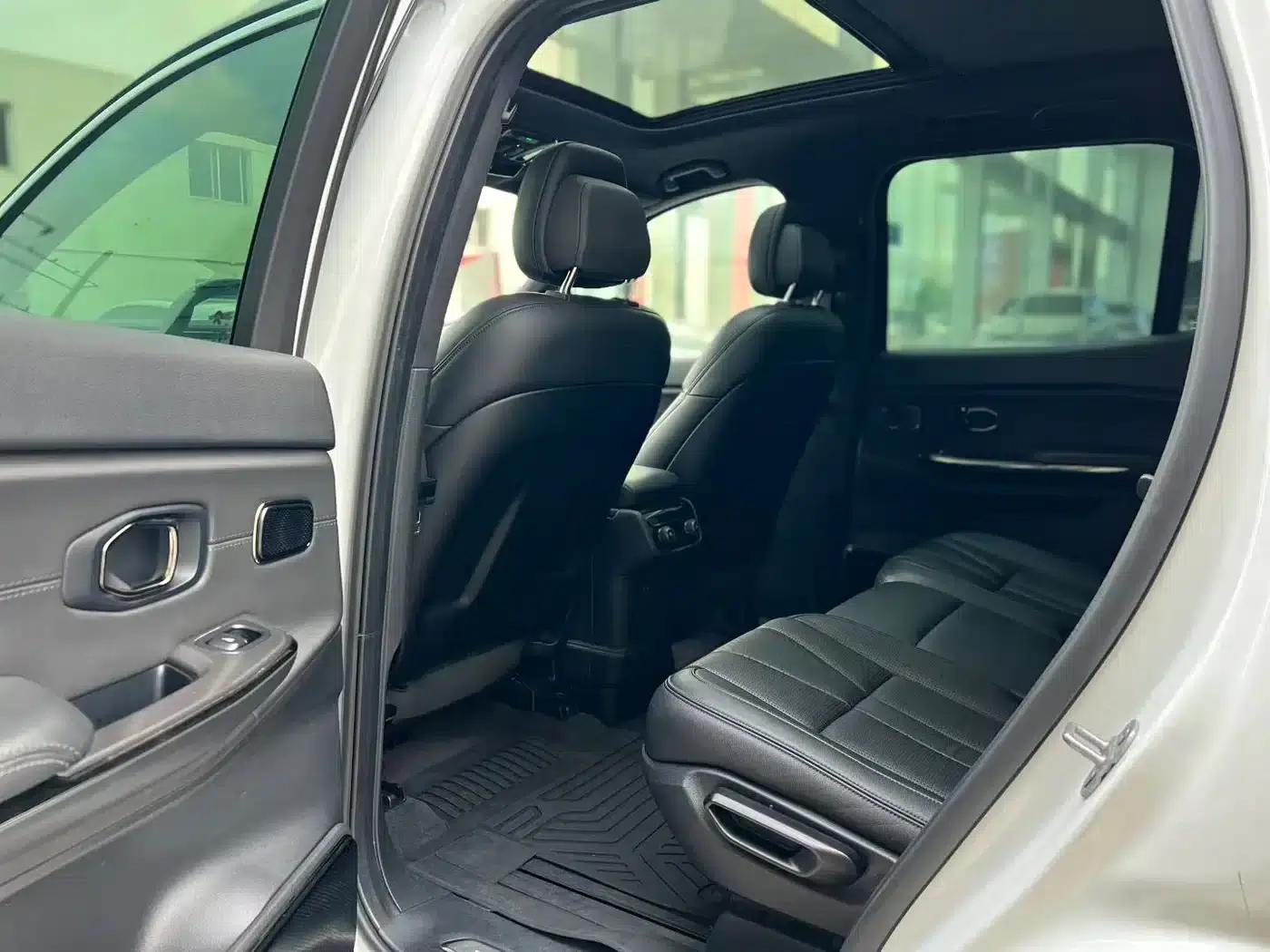 NIO ES8 2020 Model 415KM Seven-Seater — миниатюра 6