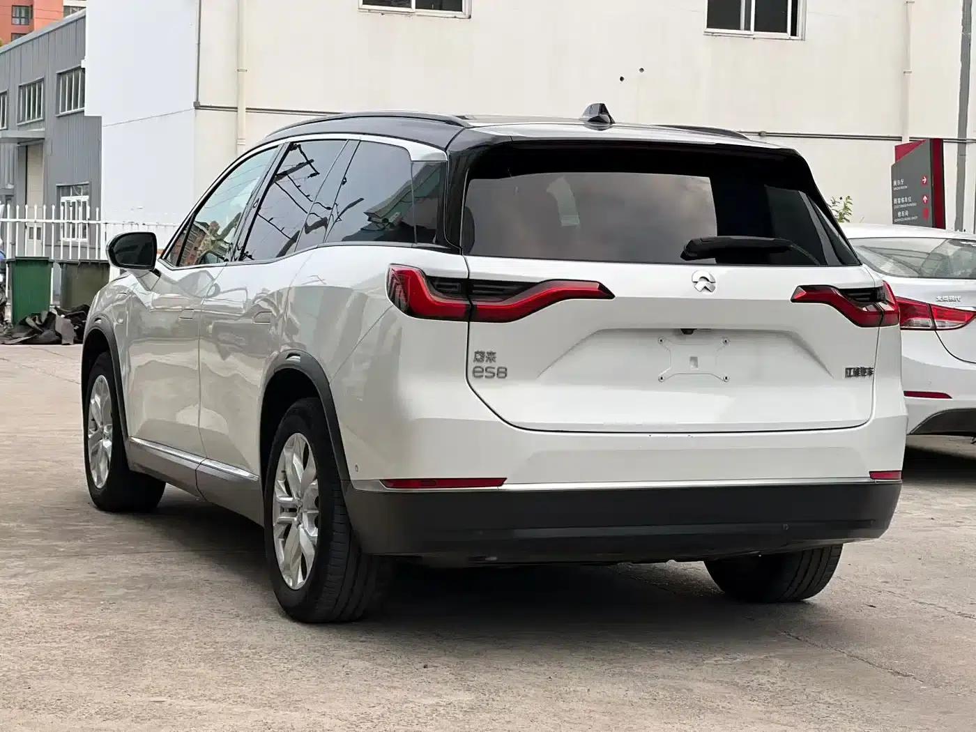 NIO ES8 2020 Model 415KM Seven-Seater — миниатюра 7
