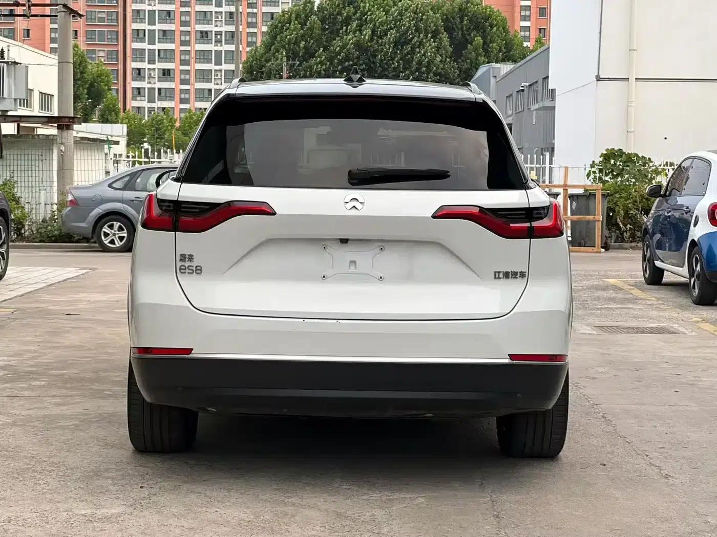 NIO ES8 2020 Model 415KM Seven-Seater — миниатюра 8