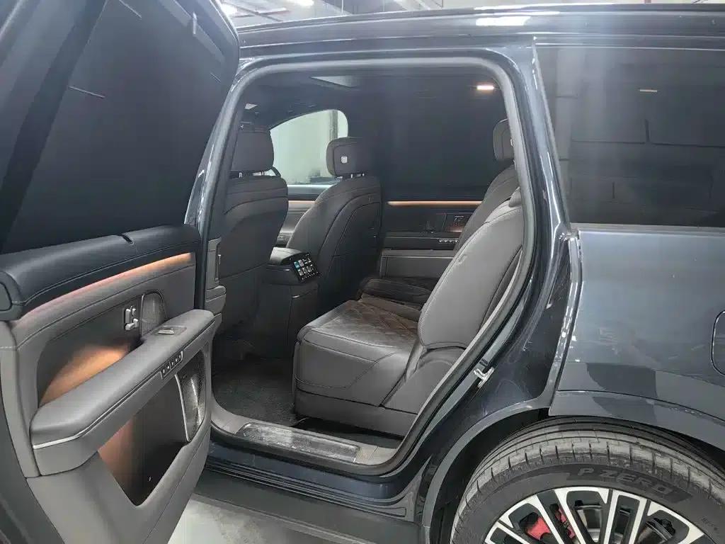 NIO ES8 2026 Model Six-Seat Executive Signature Edition — миниатюра 7