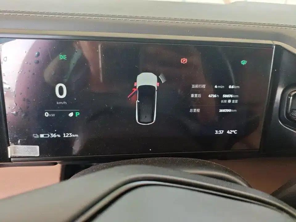 NIO ES8 2018 Founder Edition — миниатюра 4