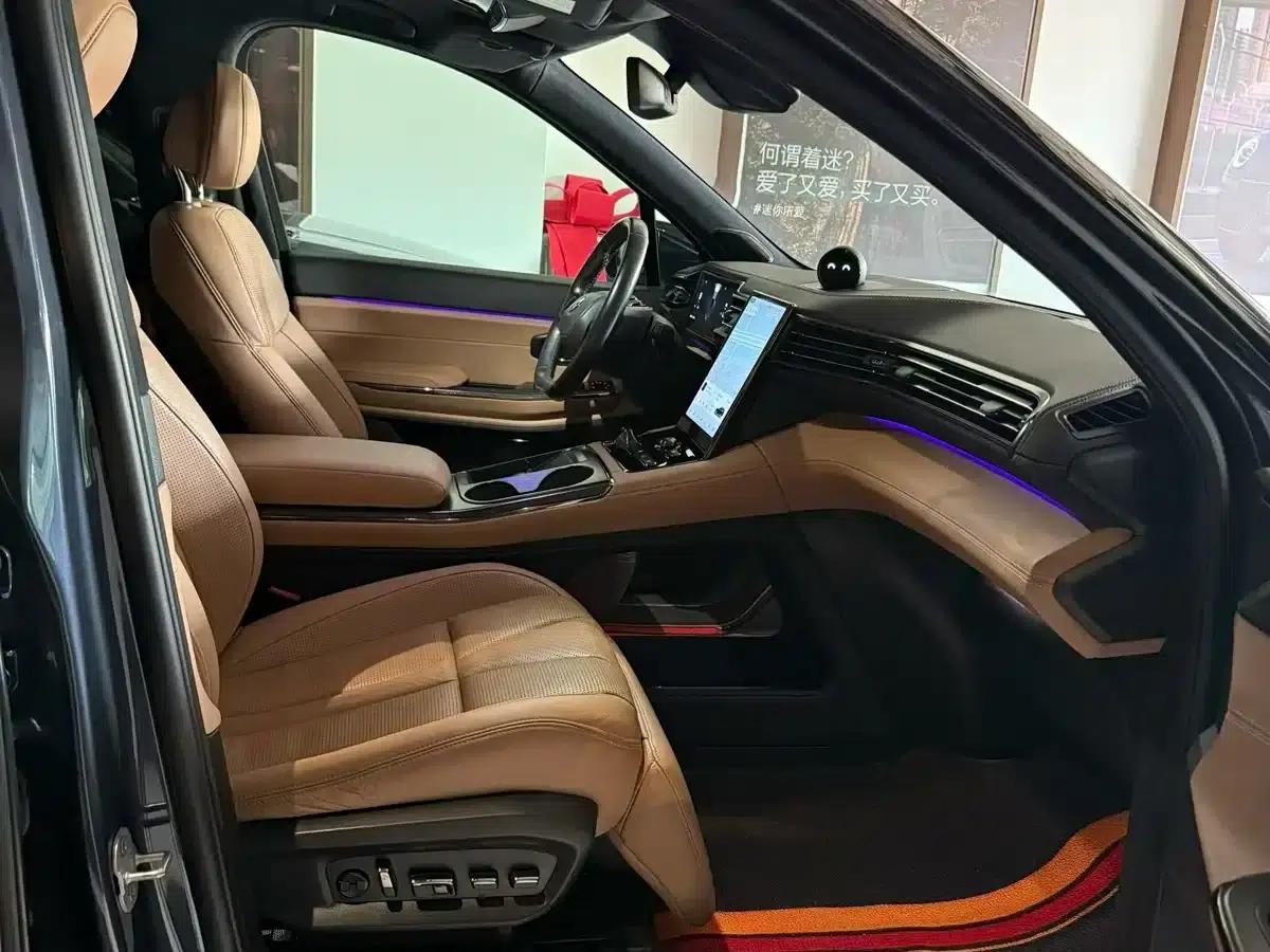 NIO ES8 2020 Model 415KM Seven-Seater — миниатюра 8