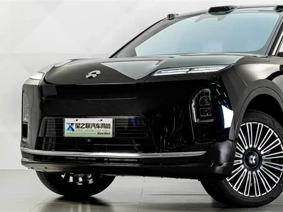 NIO ES8 2026 Model Six-Seat Executive Luxury Edition — миниатюра 2