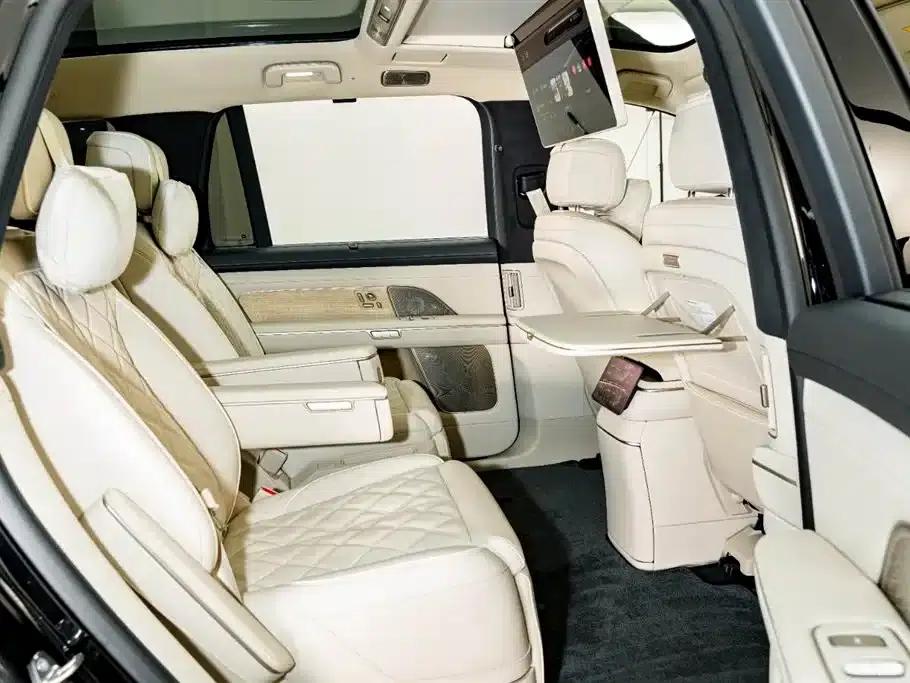NIO ES8 2026 Model Six-Seat Executive Luxury Edition — миниатюра 22