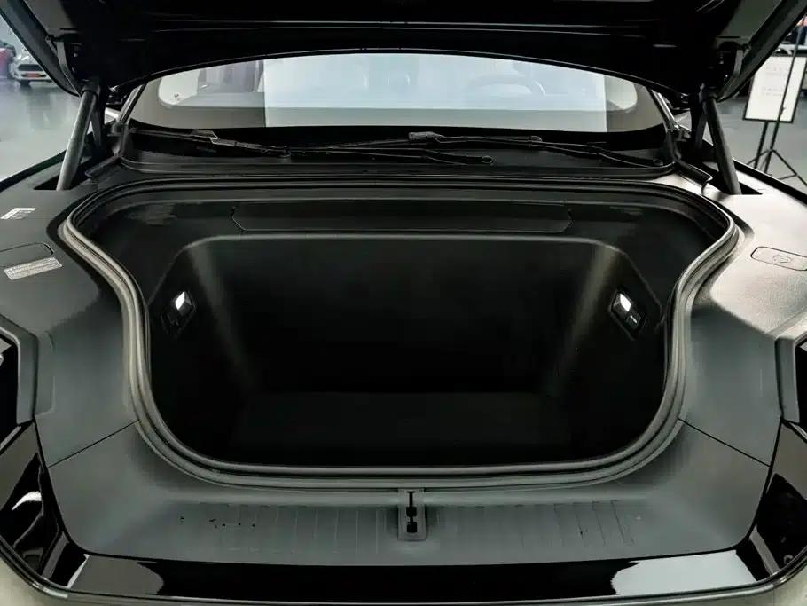 NIO ES8 2026 Model Six-Seat Executive Luxury Edition — миниатюра 27