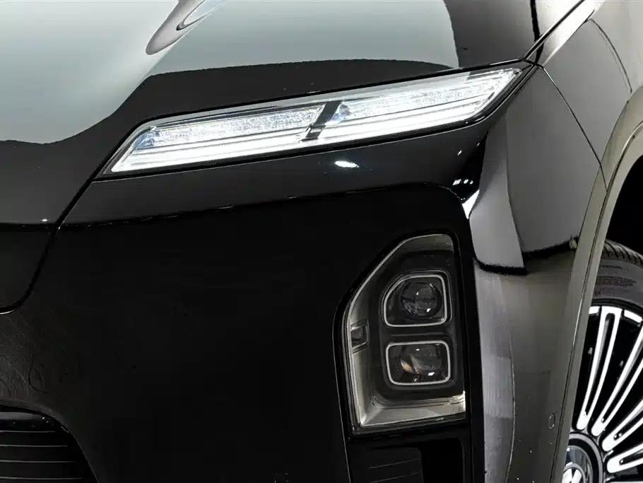 NIO ES8 2026 Model Six-Seat Executive Luxury Edition — миниатюра 4