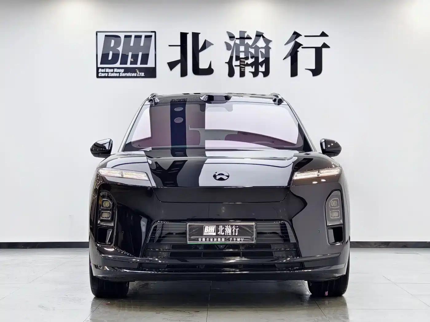 NIO ES8 2026 Model Six-Seat Executive Signature Edition — миниатюра 2