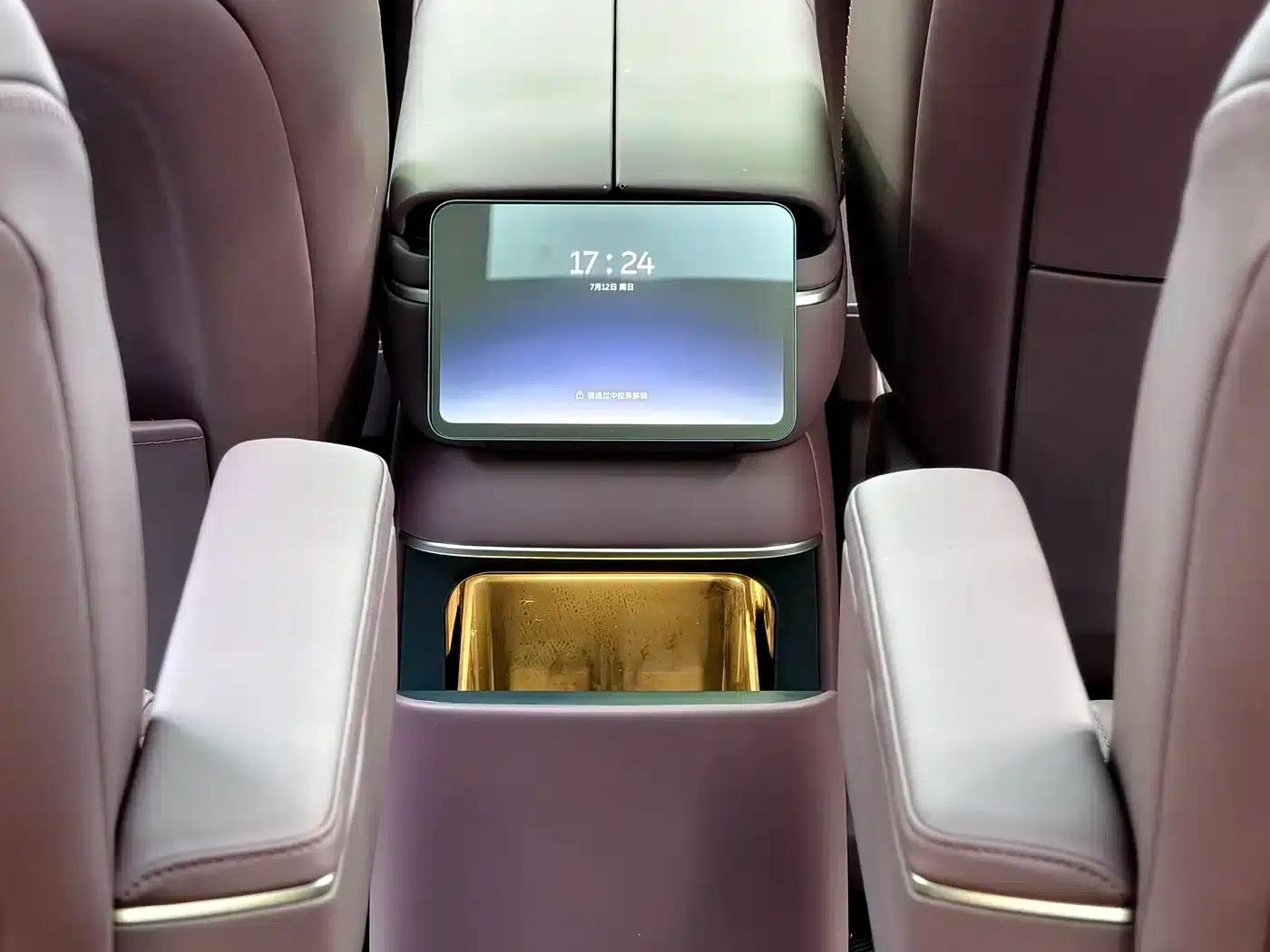 NIO ES8 2026 Model Six-Seat Executive Signature Edition — миниатюра 11