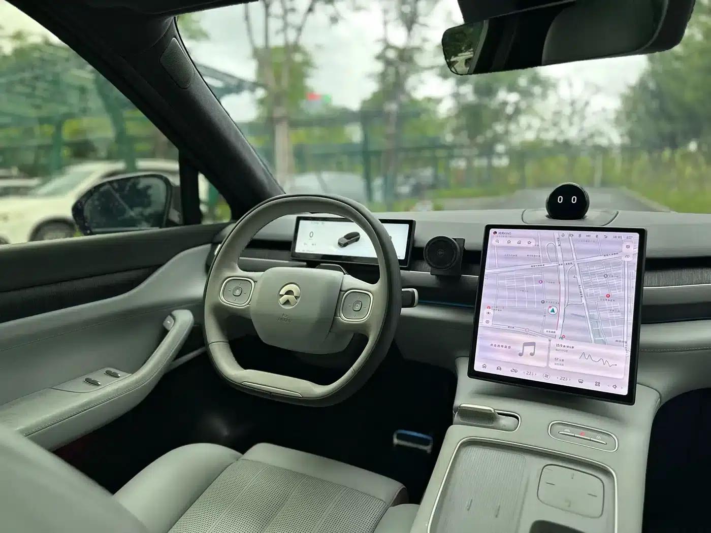 NIO ES8 2023 model 75kWh — миниатюра 16