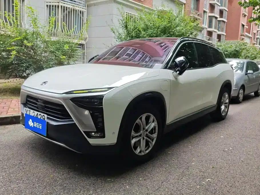 NIO ES8 2020 Model 415KM Six-Seater — миниатюра 1