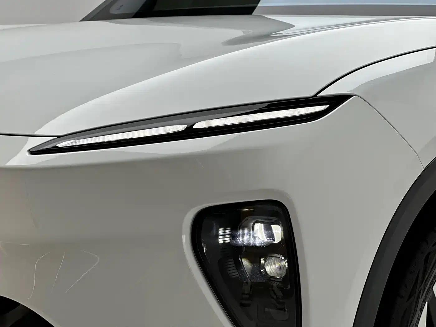 NIO ES8 2023 75kWh Executive Edition — миниатюра 17