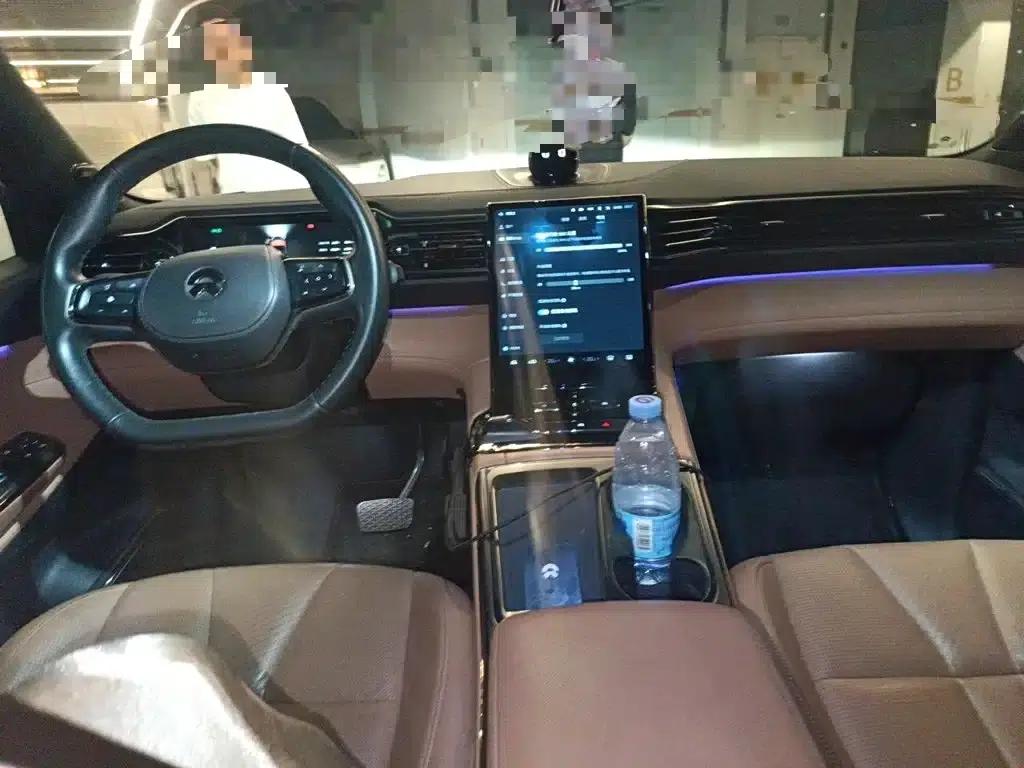 NIO ES8 2020 Model 580KM Seven-Seater — миниатюра 13
