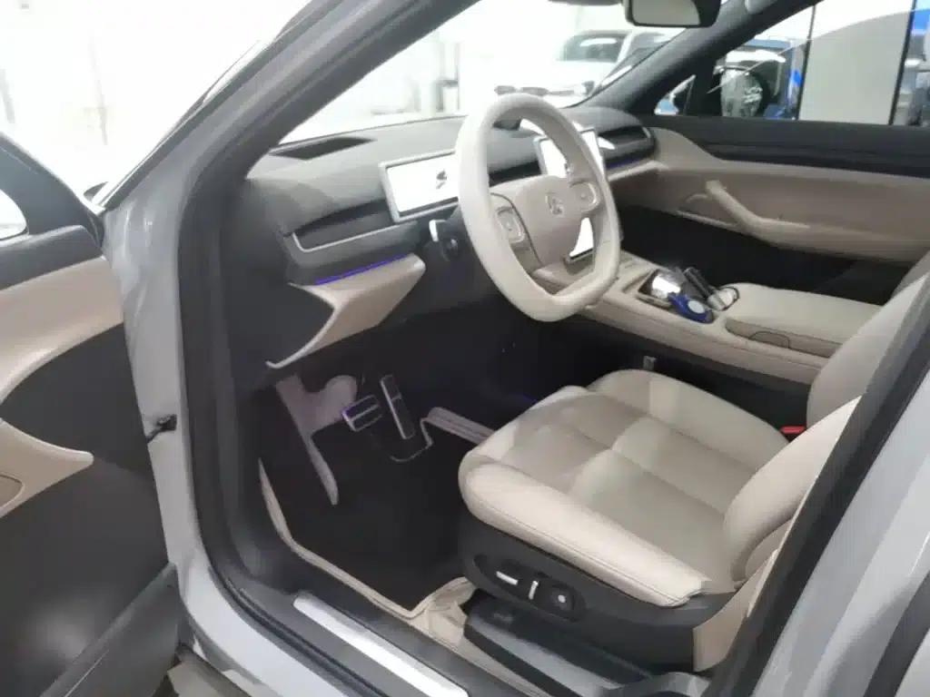 NIO ES8 2023 Model 100kWh — миниатюра 16