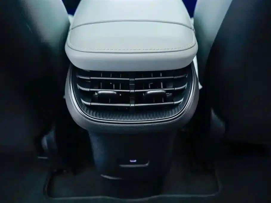 NIO ET5T 2024 Model 75kWh Touring — миниатюра 22