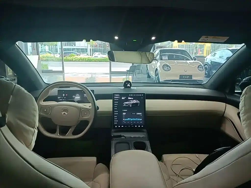NIO ET5T 2024 Model 75kWh Touring — миниатюра 10