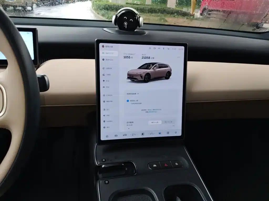 NIO ET5T 2023 75kWh Touring — миниатюра 13