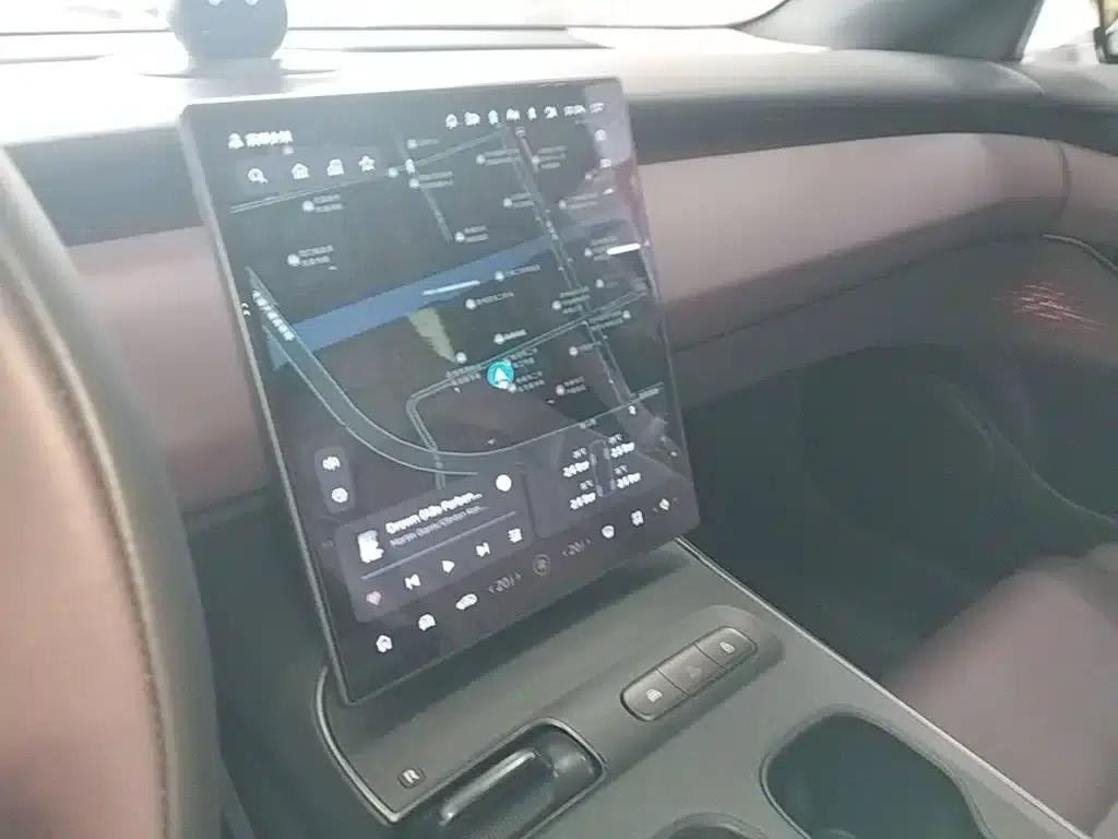 NIO ET5T 2024 Model 75kWh Touring — миниатюра 13