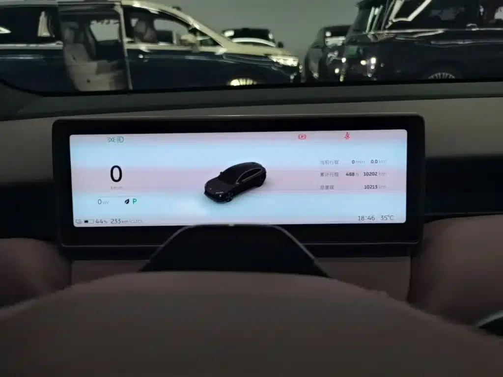 NIO ET5T 2024 Model 75kWh Touring — миниатюра 12