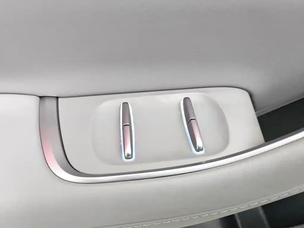 NIO EC6 2024 model 75kWh — миниатюра 9