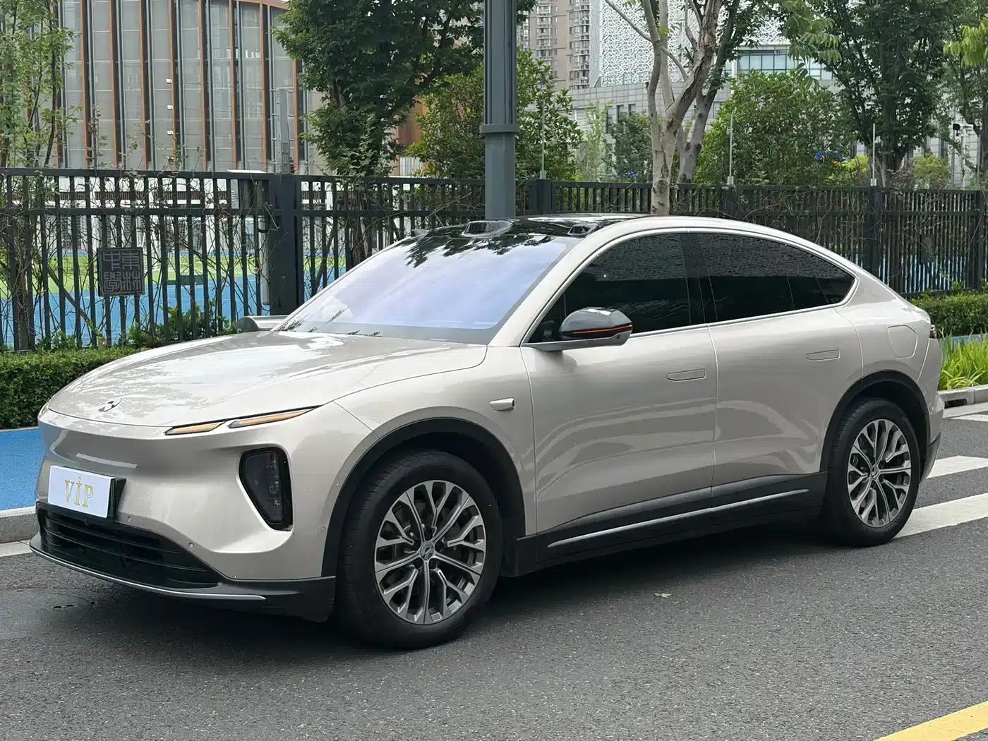 NIO EC6 2023 model 75kWh — миниатюра 1