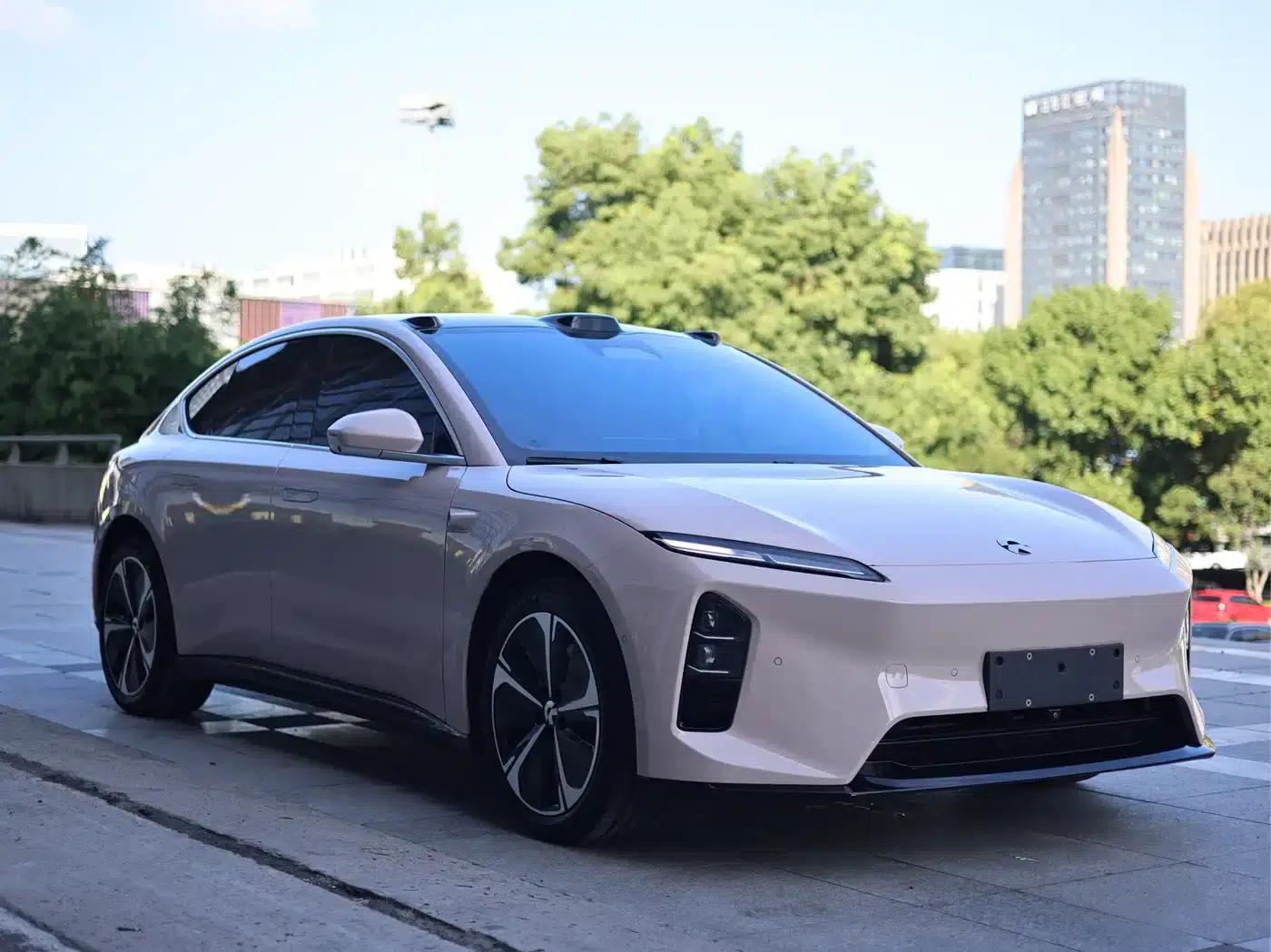 NIO ET5 2025 model 75kWh — миниатюра 3