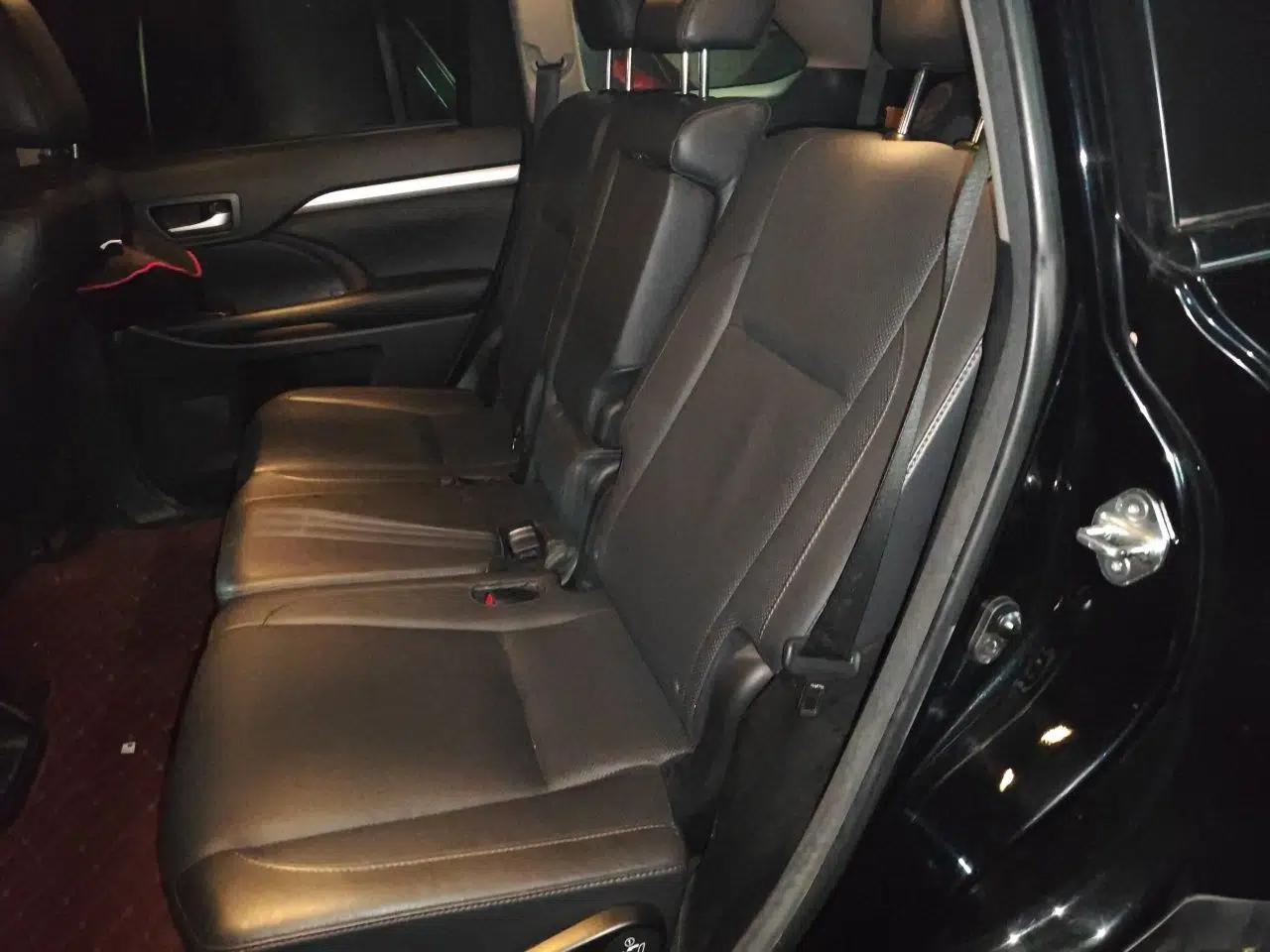 Toyota Highlander 2017 2.0T Four-Wheel Drive Luxury Edition 7 Seats — миниатюра 17