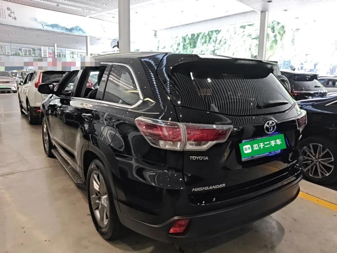 Toyota Highlander 2015 2.0T Four-Wheel Drive Luxury Edition 7-Seater — миниатюра 4