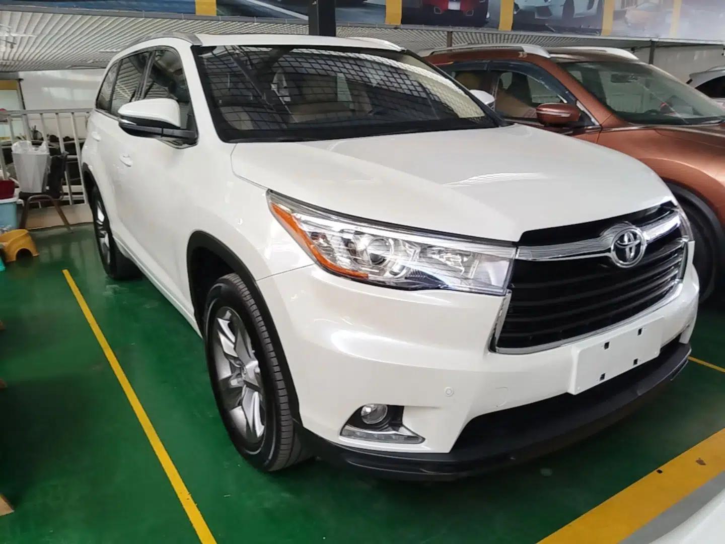 Toyota Highlander 2015 2.0T Two-Wheel Drive Luxury Edition 7 Seats — миниатюра 2