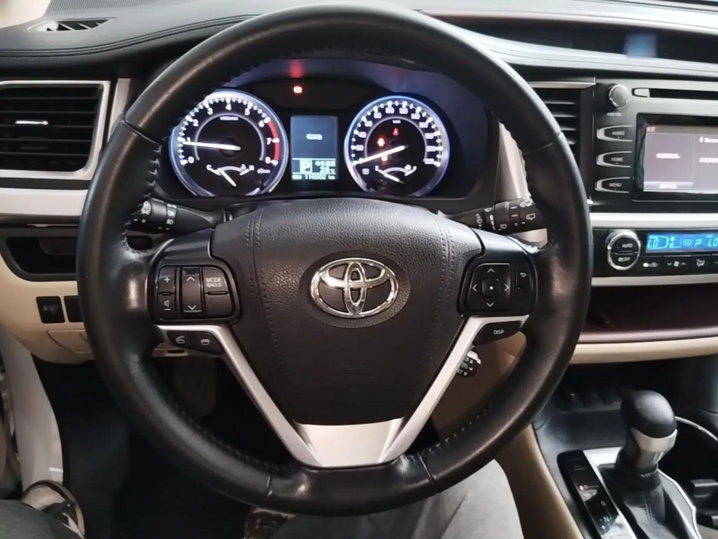 Toyota Highlander 2015 2.0T Two-Wheel Drive Luxury Edition 7 Seats — миниатюра 13