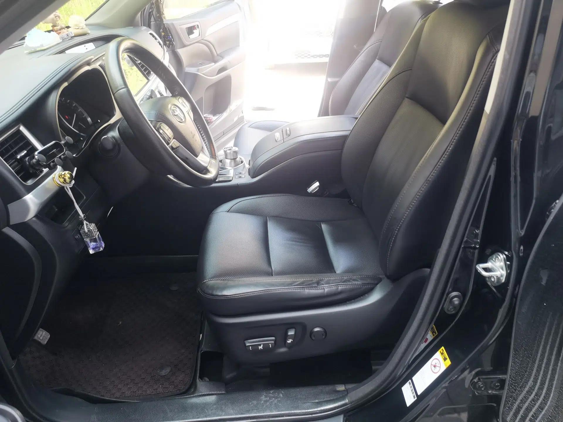 Toyota Highlander 2015 2.0T Four-Wheel Drive Luxury Edition 7-Seater — миниатюра 14