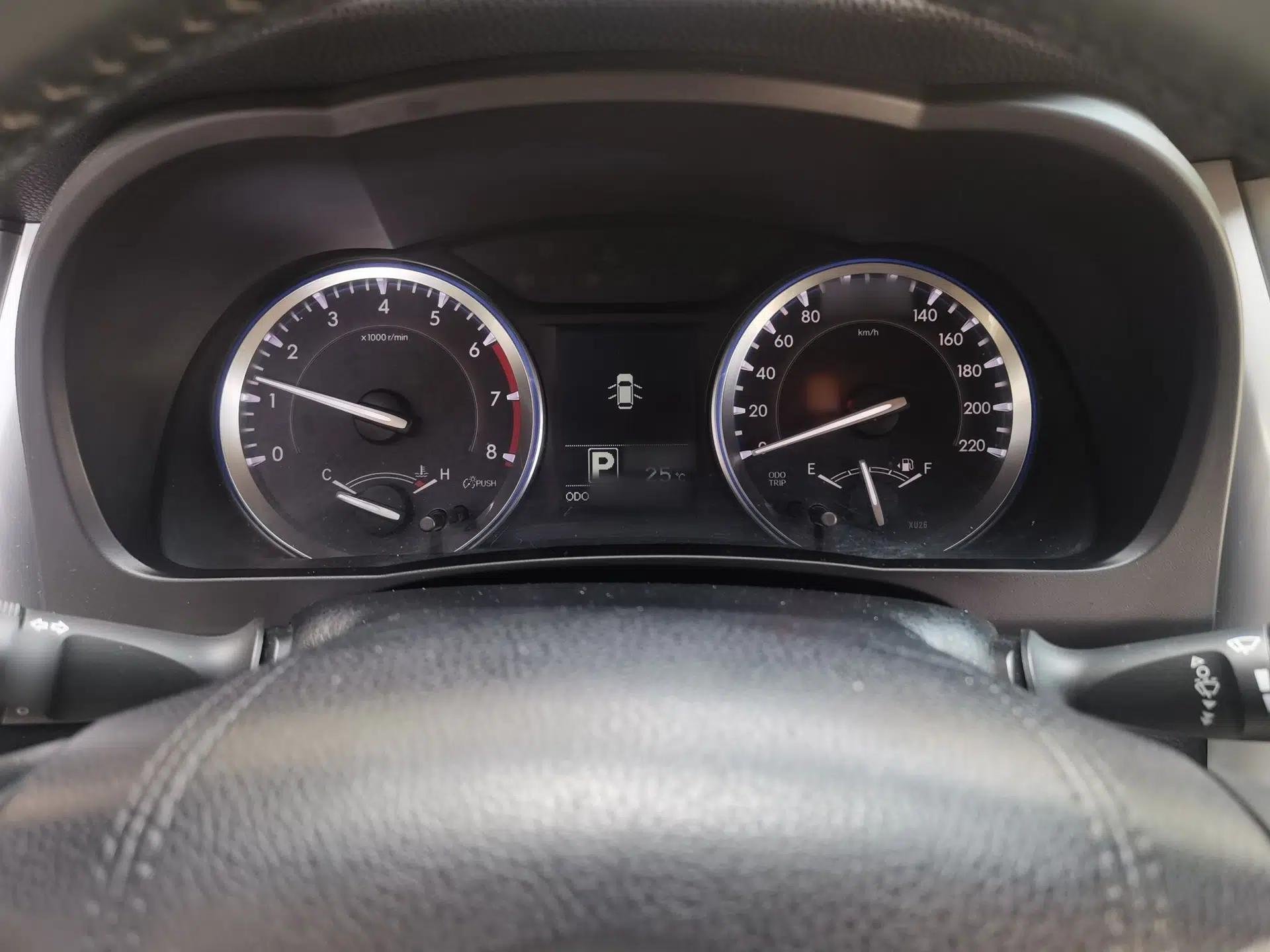 Toyota Highlander 2015 2.0T Four-Wheel Drive Luxury Edition 7-Seater — миниатюра 10