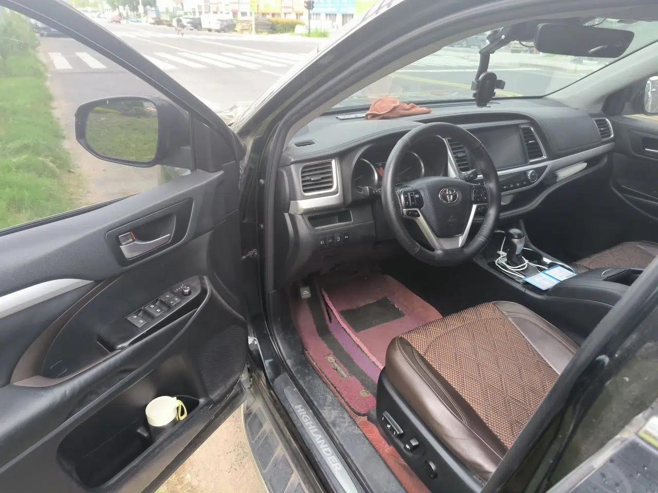 Toyota Highlander 2018 2.0T Four-Wheel Drive Prestige Version 7 Seats China VI Standard — миниатюра 16