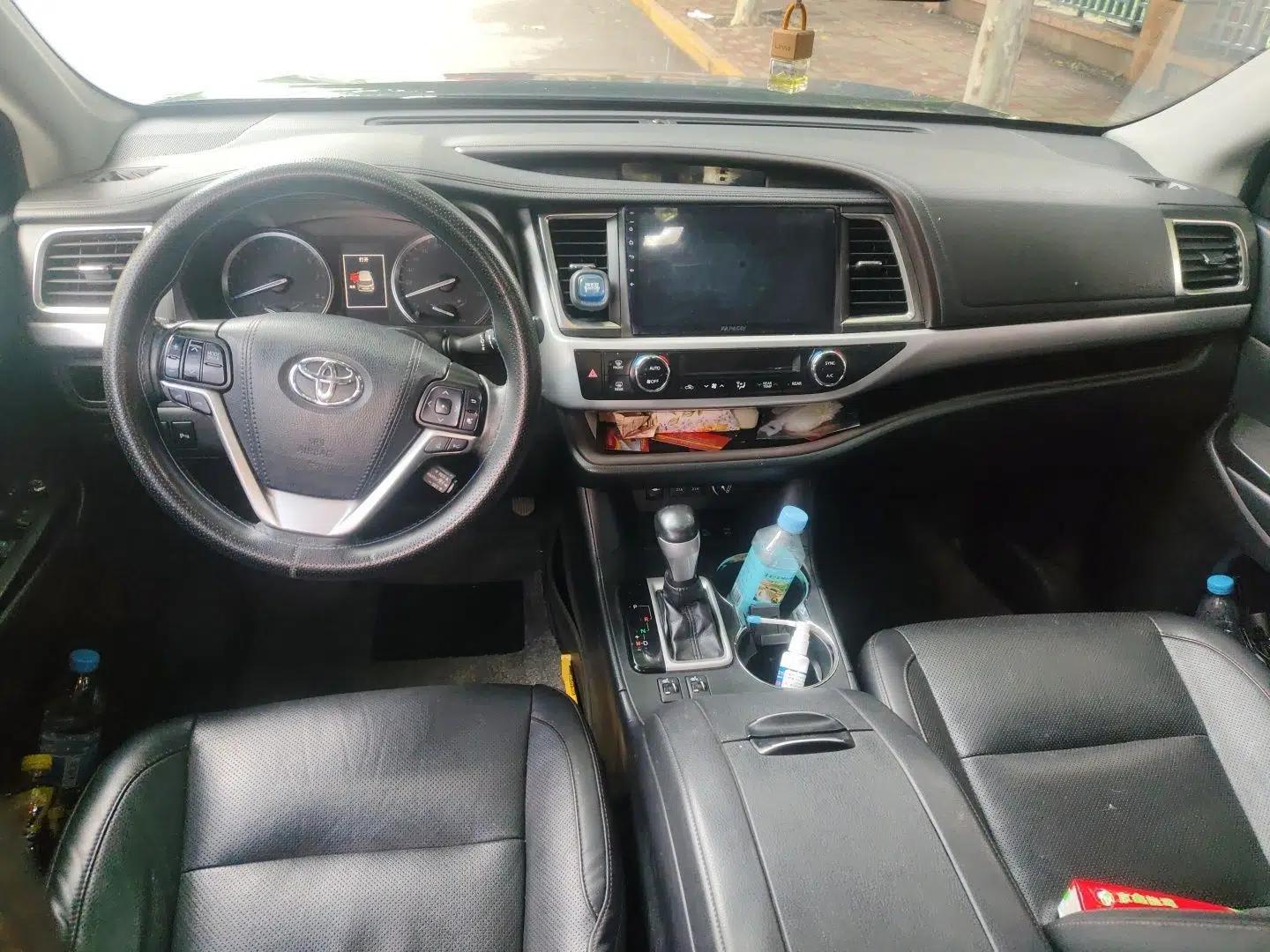 Toyota Highlander 2018 2.0T Four-Wheel Drive Luxury Edition 7 Seats China V Emission Standard — миниатюра 9
