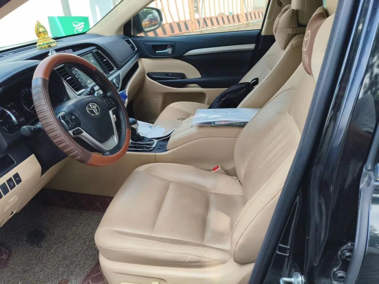 Toyota Highlander 2018 2.0T Four-Wheel Drive Luxury Edition 7 Seats China V Emission Standard — миниатюра 15