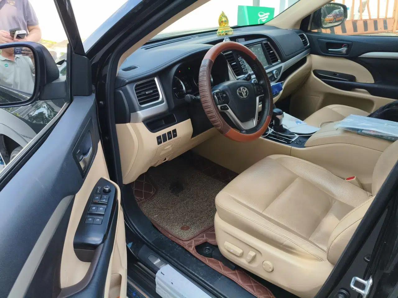 Toyota Highlander 2018 2.0T Four-Wheel Drive Luxury Edition 7 Seats China V Emission Standard — миниатюра 16