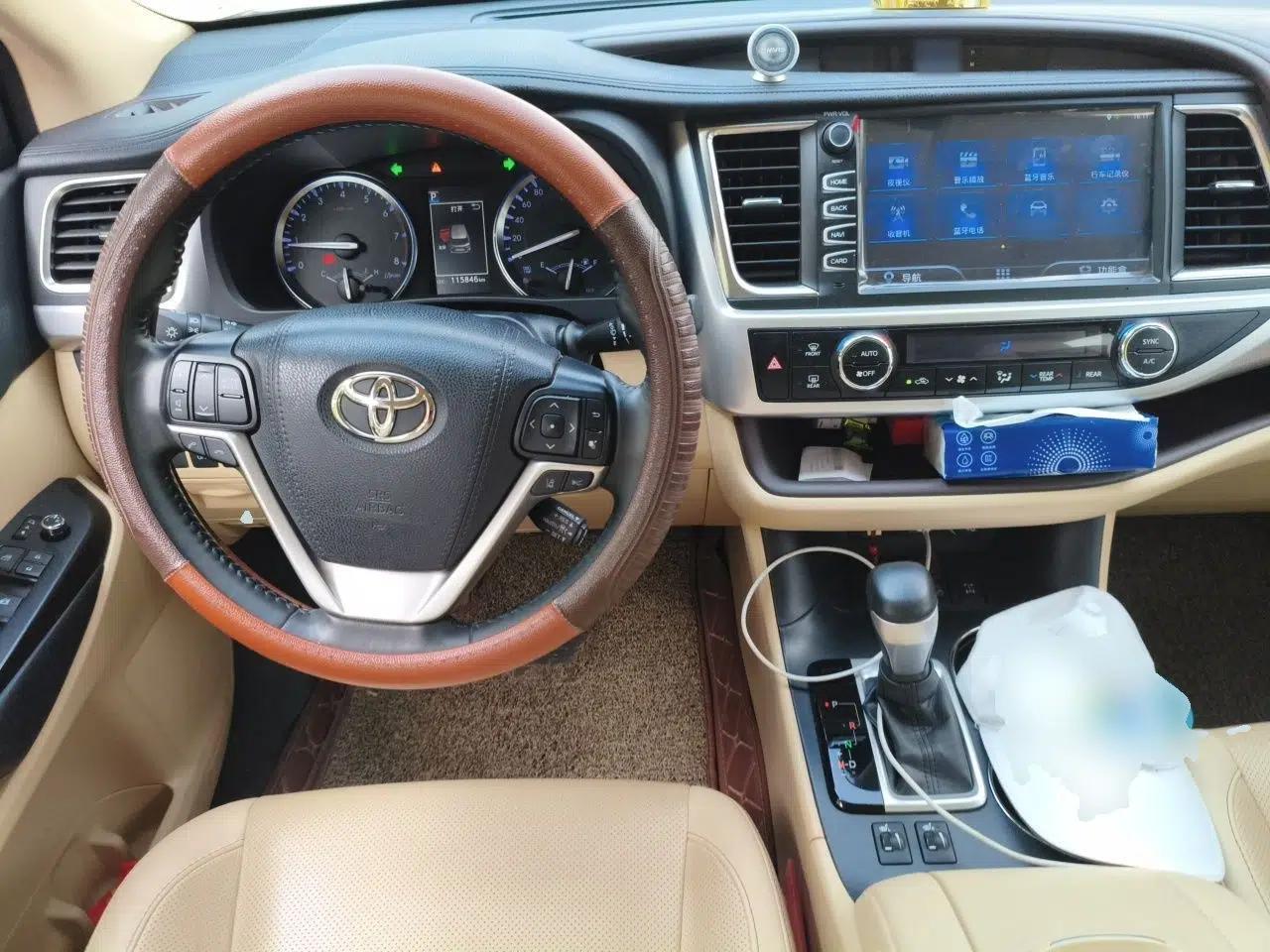 Toyota Highlander 2018 2.0T Four-Wheel Drive Luxury Edition 7 Seats China V Emission Standard — миниатюра 10