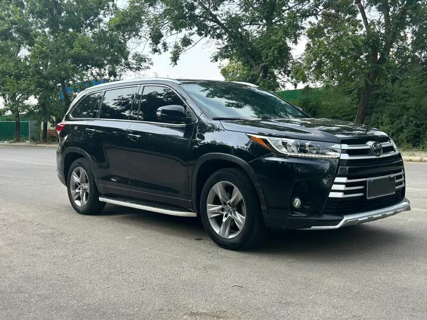 Toyota Highlander 2018 2.0T Four-Wheel Drive Luxury Version 7 Seats China VI Standard — миниатюра 1