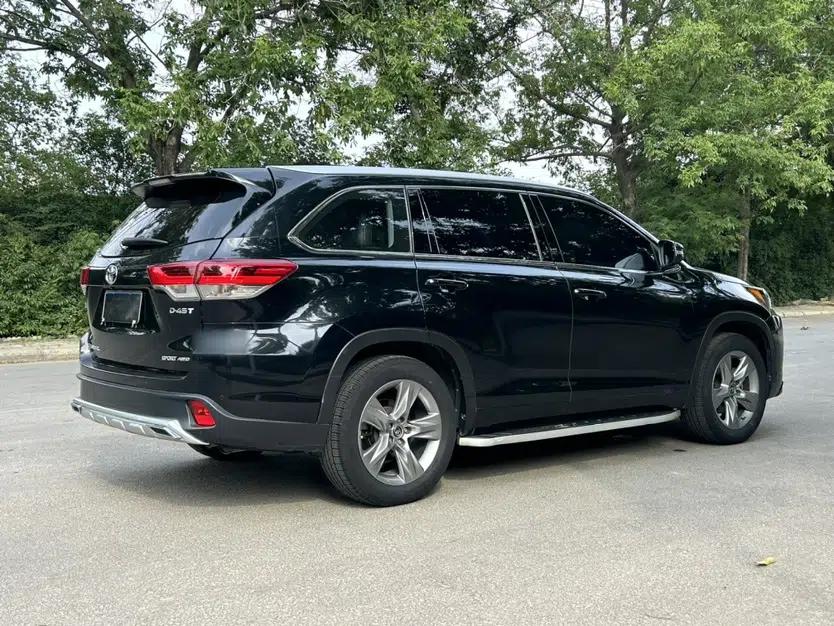 Toyota Highlander 2018 2.0T Four-Wheel Drive Luxury Version 7 Seats China VI Standard — миниатюра 5