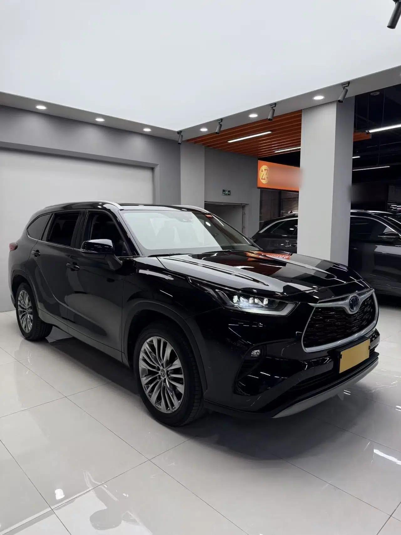 Toyota Highlander 2023 2.5L Smart Electric Hybrid Dual-Engine Four-Wheel Drive Prestige Version – 7 Seats — миниатюра 2